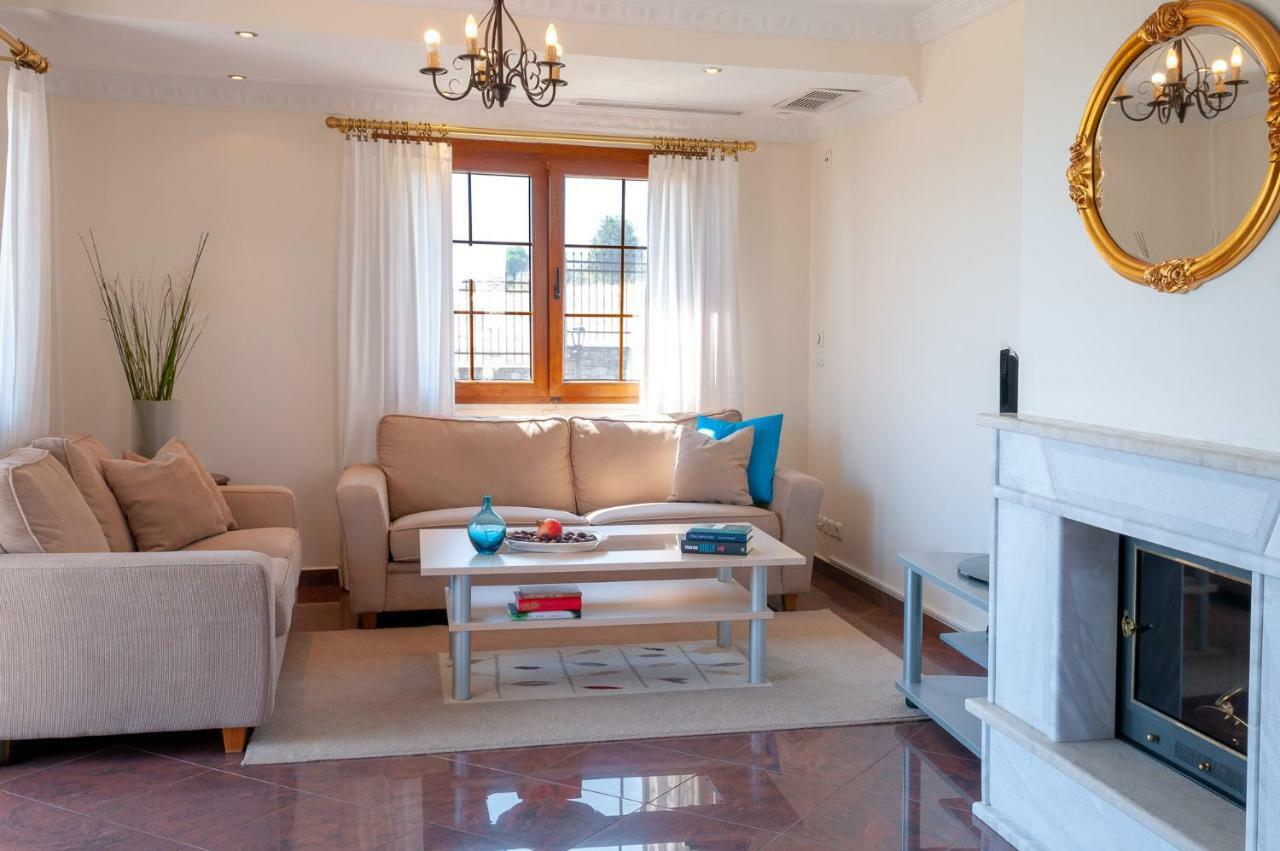 Olympus Pantheon Luxury Villas 렙토카리아 외부 사진